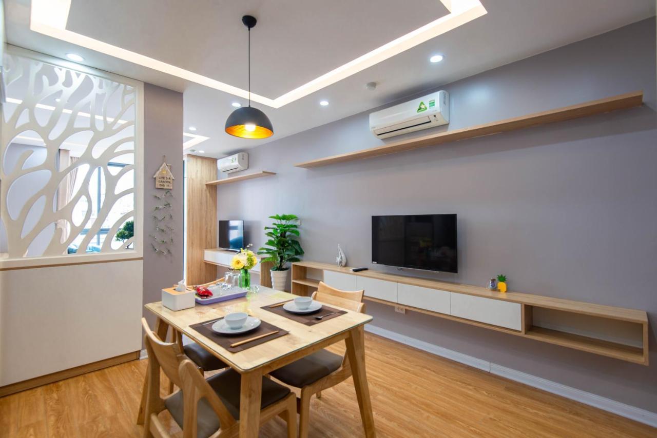 هانوي 22Housing Hotel & Residence 81 Linh Lang المظهر الخارجي الصورة