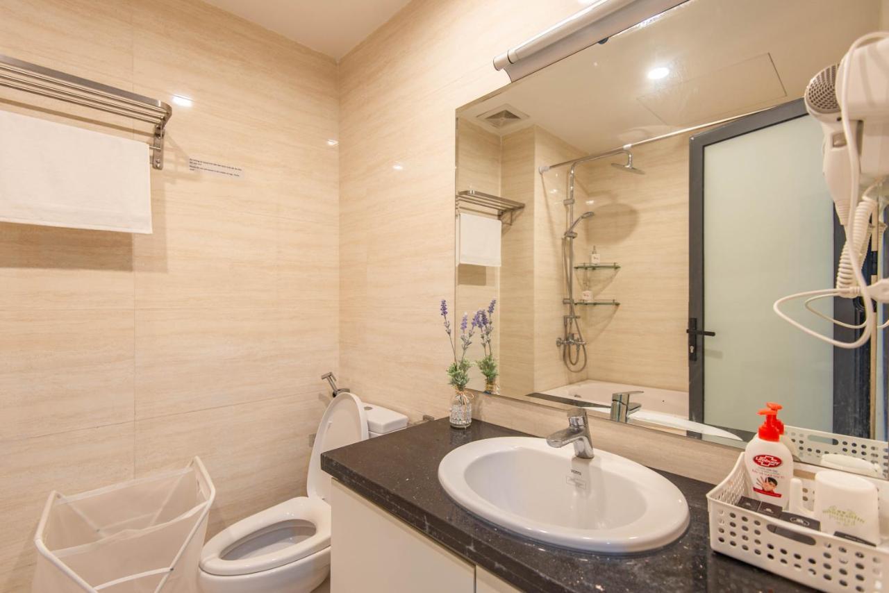 هانوي 22Housing Hotel & Residence 81 Linh Lang المظهر الخارجي الصورة