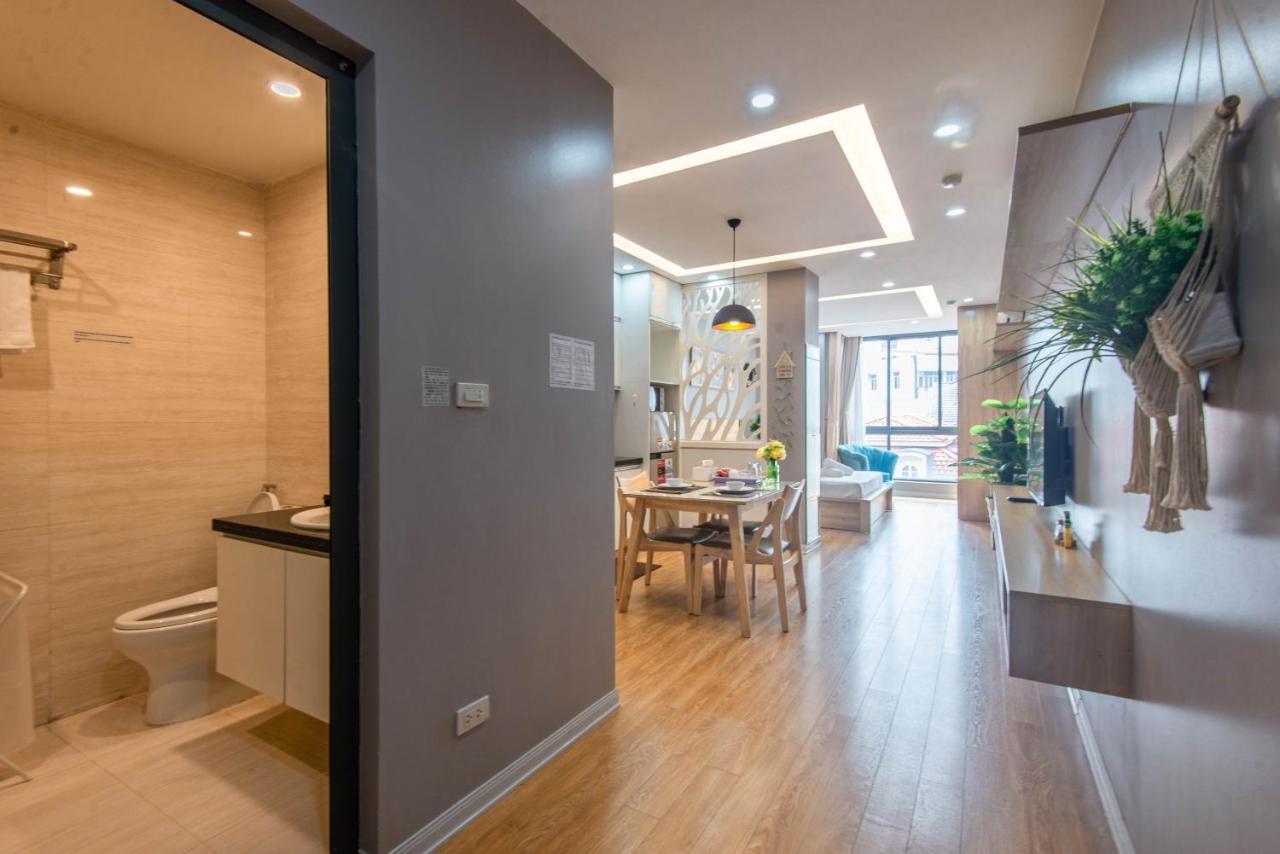 هانوي 22Housing Hotel & Residence 81 Linh Lang المظهر الخارجي الصورة