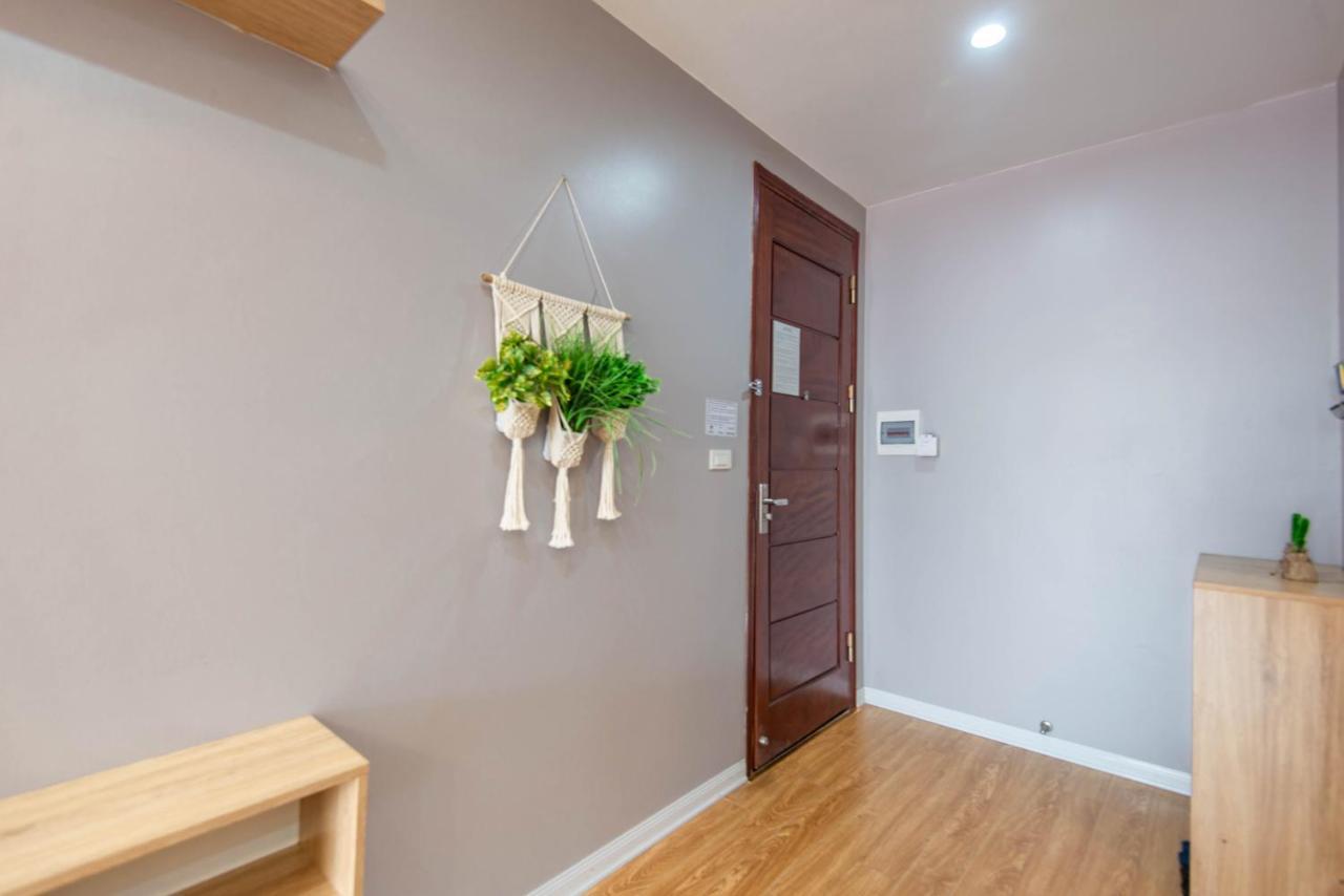 هانوي 22Housing Hotel & Residence 81 Linh Lang المظهر الخارجي الصورة