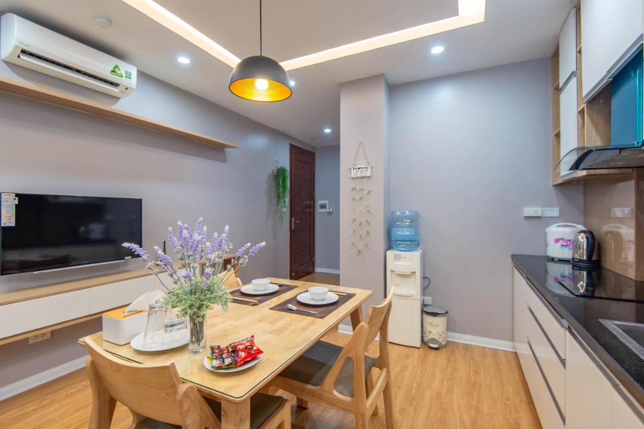 هانوي 22Housing Hotel & Residence 81 Linh Lang المظهر الخارجي الصورة