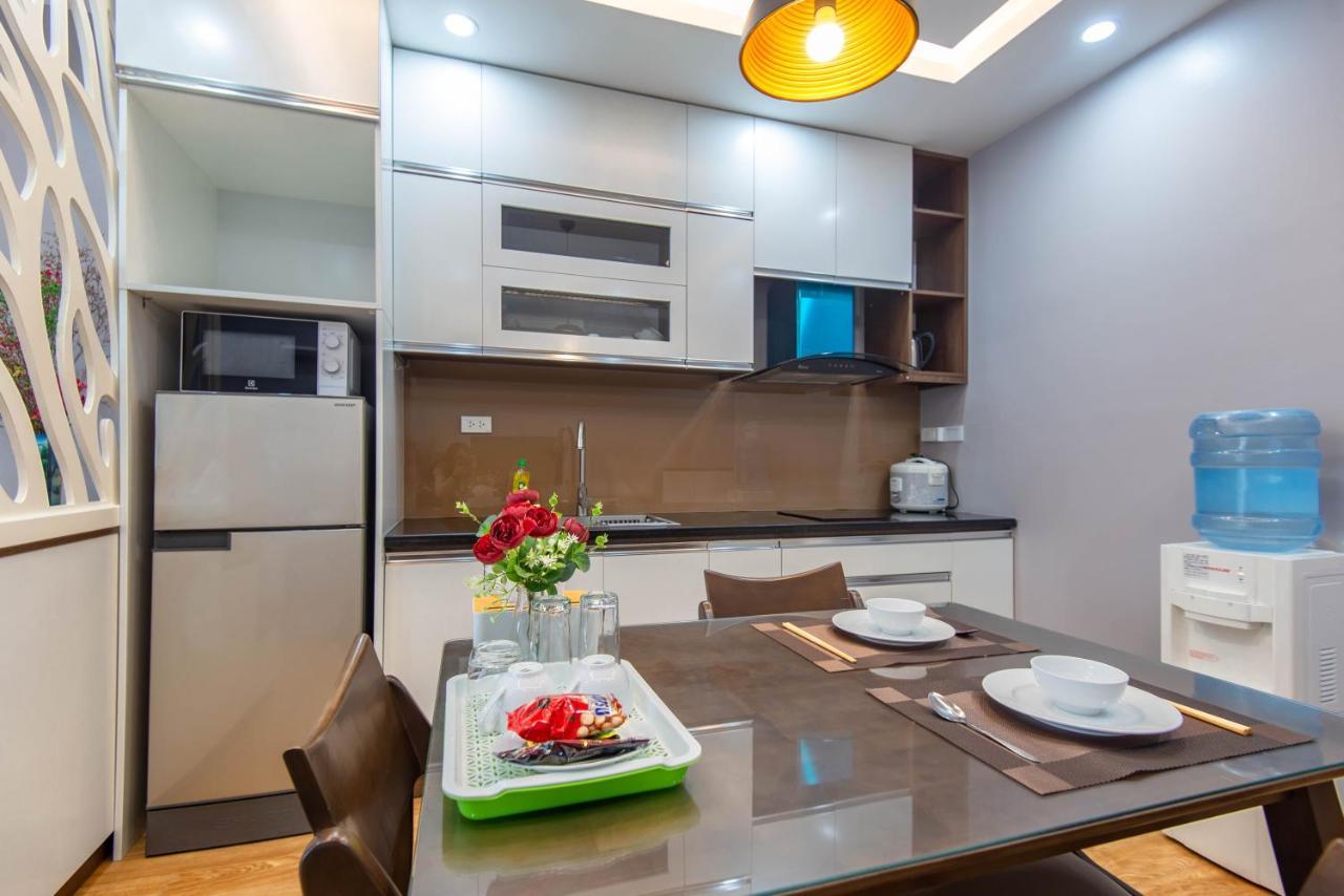 هانوي 22Housing Hotel & Residence 81 Linh Lang المظهر الخارجي الصورة